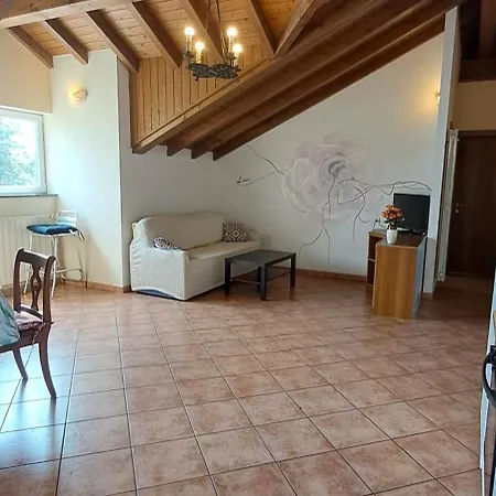Maggiore - Al Poggio Apartment *