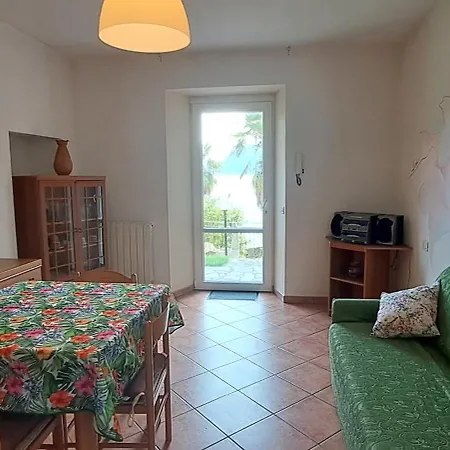 Maggiore - Al Poggio Apartment *